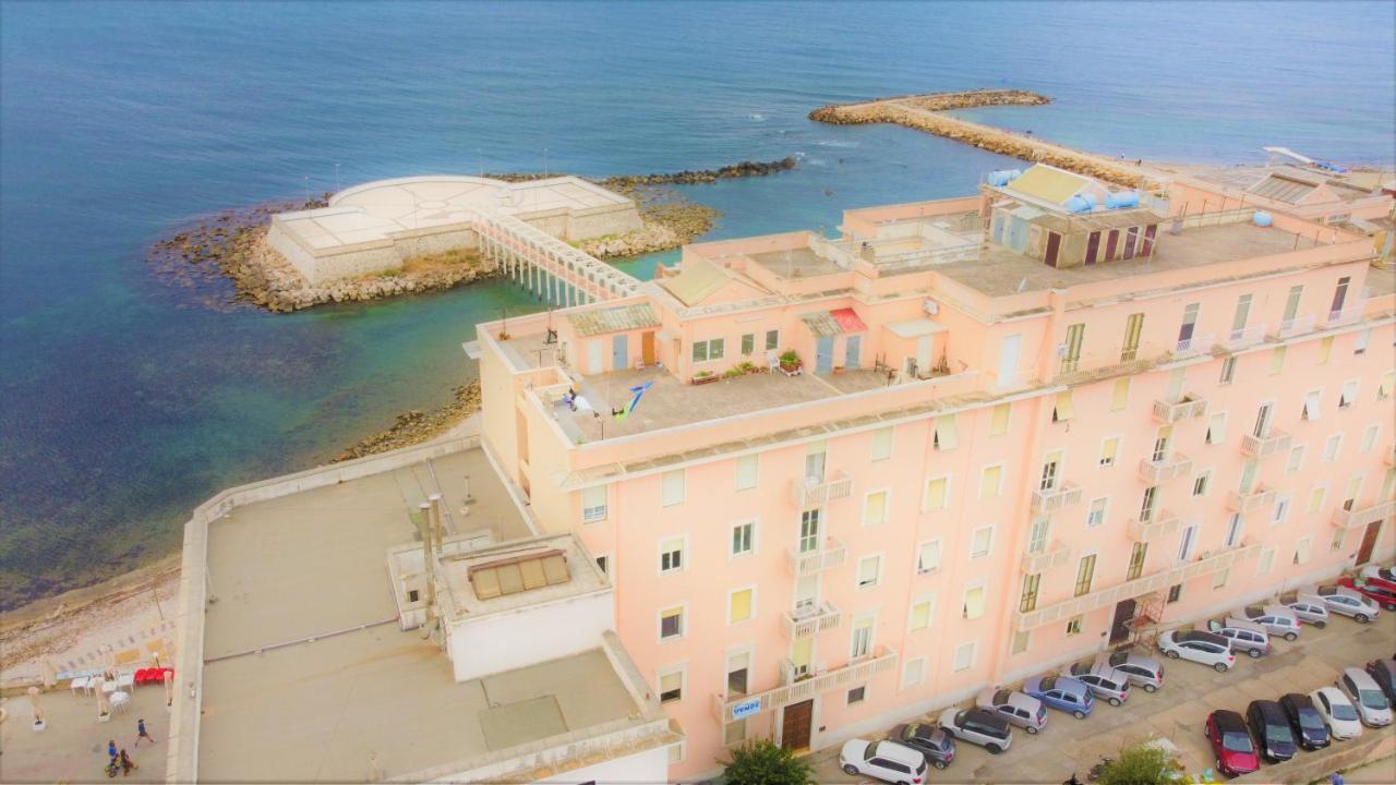 Lupen III Bed & Breakfast Чивитавекия Екстериор снимка